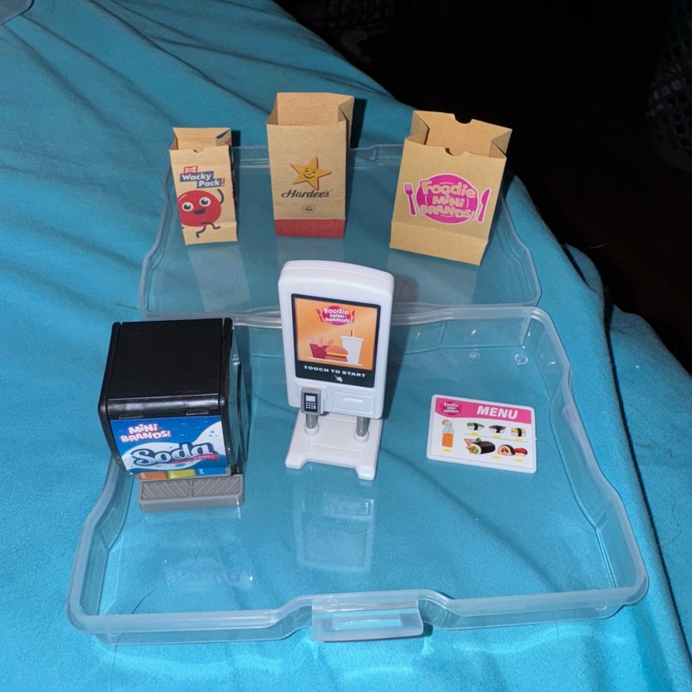 Mini Brands Foodie